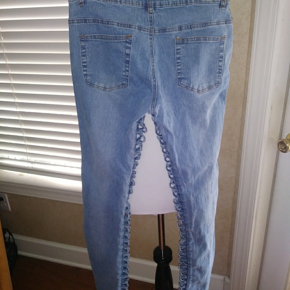 Pristine USA Size 7/8 cutout jeans - Picture 3 of 4